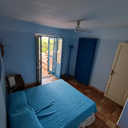 בית נופש Paradise House In Fruit Garden *